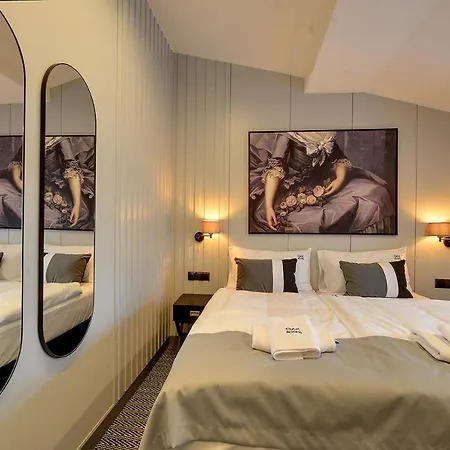 Hotel Restauracja Retro&oak *